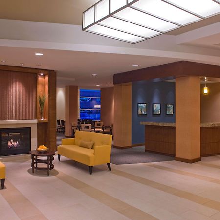 Hyatt House Naperville/Warrenville Interior photo