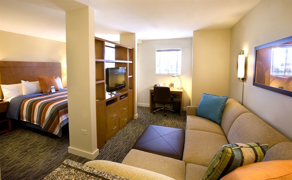 Hyatt House Naperville/Warrenville Exterior photo
